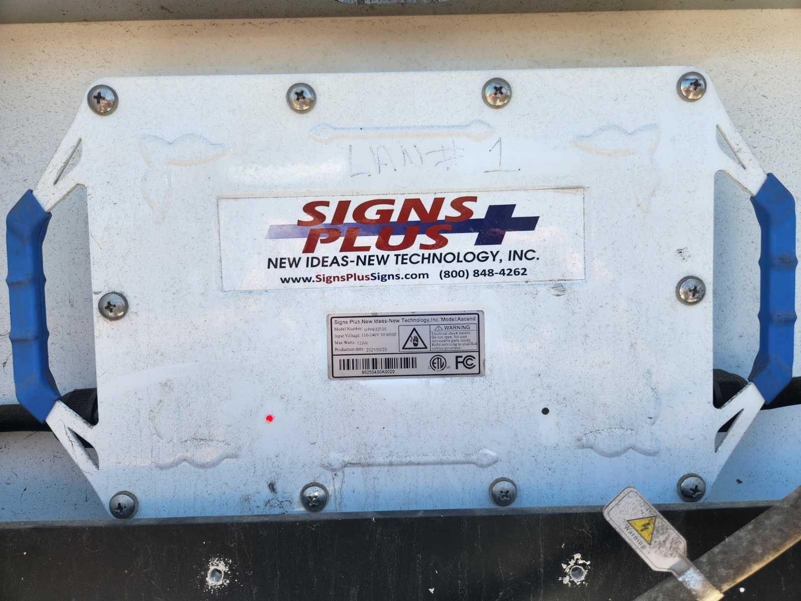 SIGNS PLUS LED MOBILE SIGN TRAILER (COLORLIGHT SYSTEM)