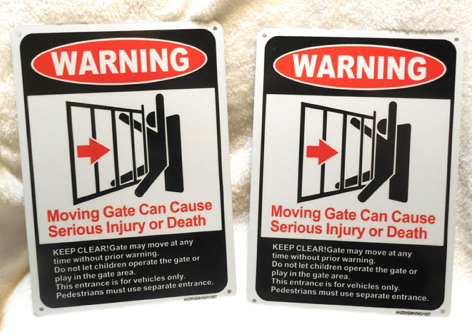 New 2 Pack “Moving Gate Can Cause Injury” Reflective Aluminum Signs 10″x7″