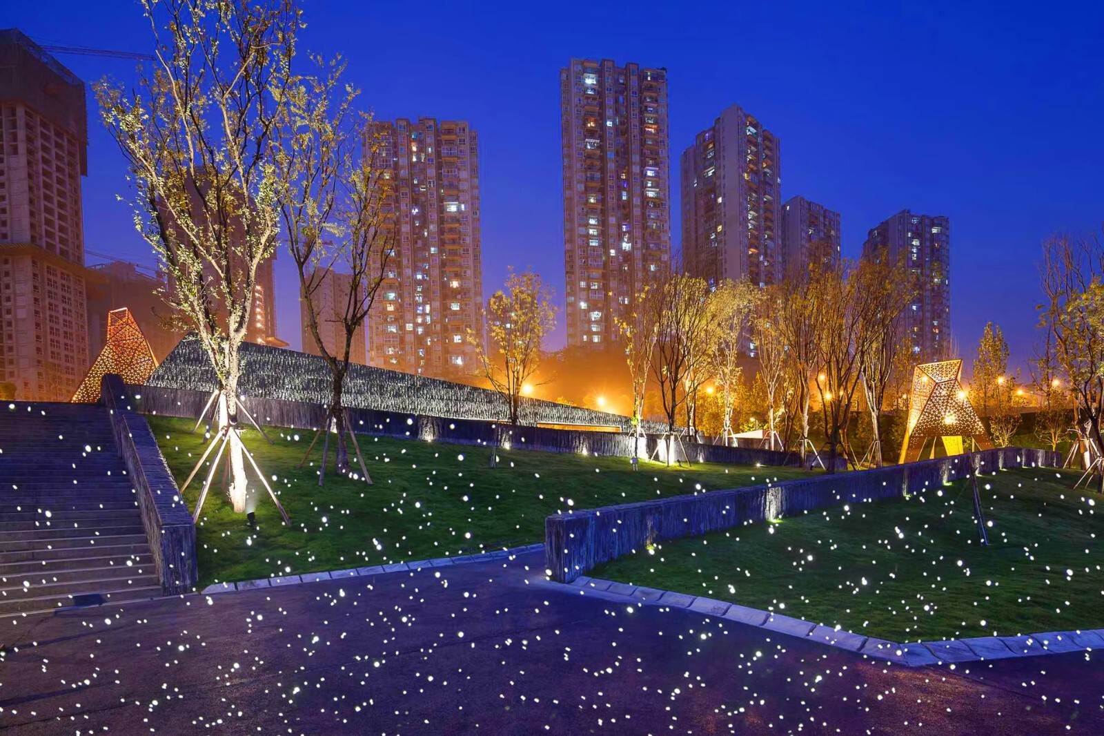 Outdoor White Laser Firefly Lamp Dynamic Projector Lights LED Spotlight 10W-30W