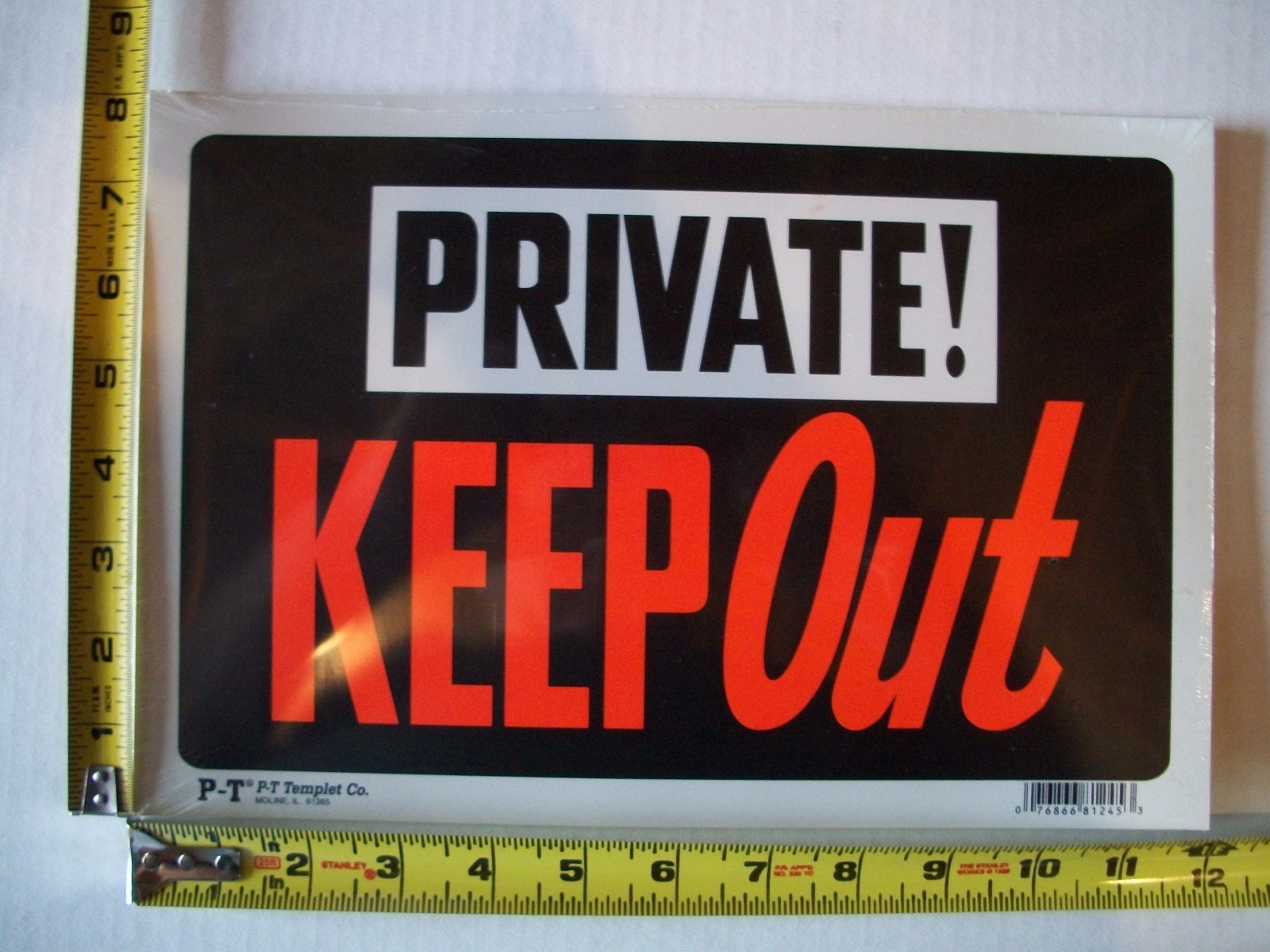 12 Pack Red & White 8×12 Inch Flexible Plastic “Private KEEP Out” Sign’s