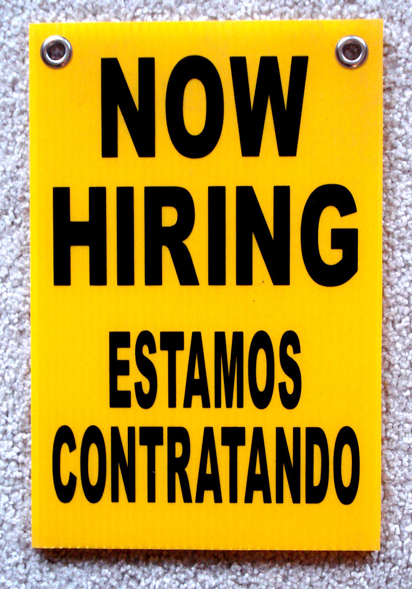 NOW HIRING ESTAMOS CONTRATANDO Coroplast SIGN with Grommets 8×12 Spanish