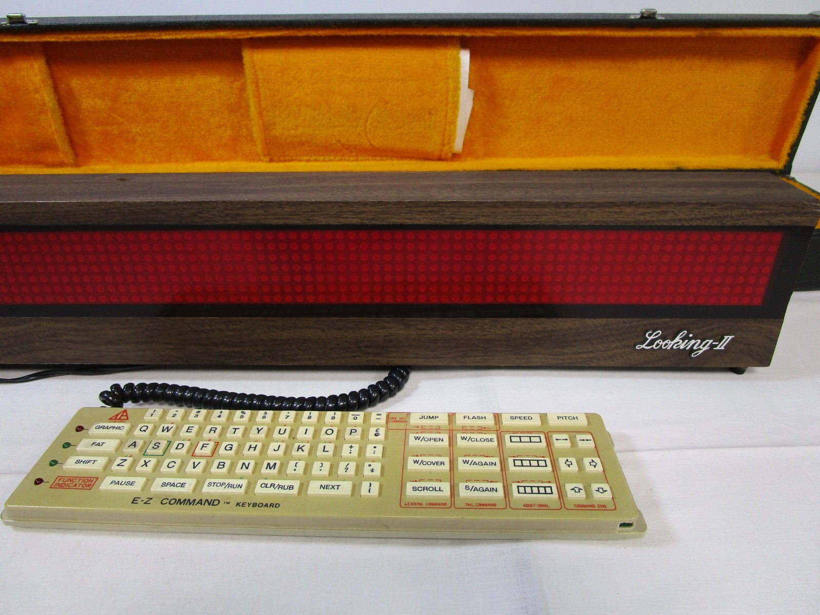 VTG Looking II- Retro Vid Game Store Advertising Board Chilong Game Corp w/ Case